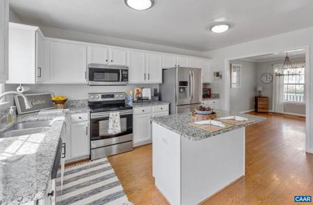 89 RIVERSIDE DR