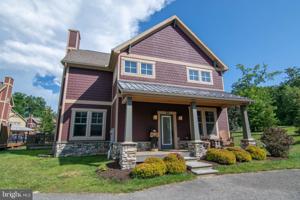 10 GLENDALE COURT