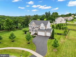54 STONE OAK PLACE