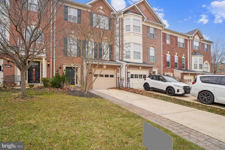 3232 ESCAPADE CIRCLE