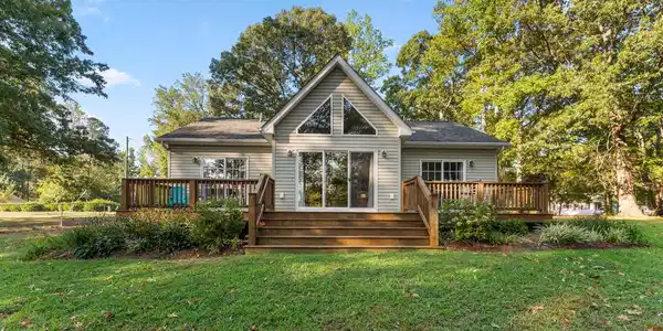 153 COLONY WAY