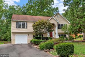 121 PATRICK HENRY COURT