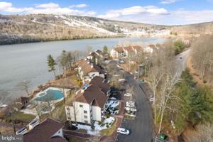 29 MIDLAKE DRIVE