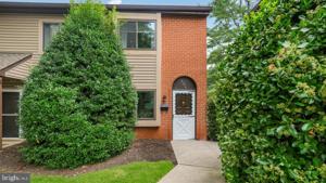 306 VALLEY DRIVE