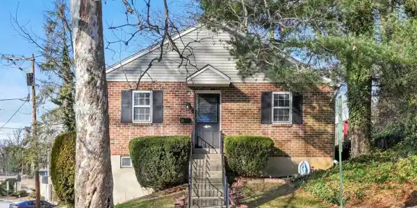 123 RIDLEY AVENUE
