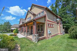 121 ROCK RIDGE LANE
