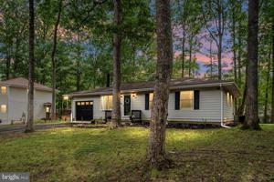 104 EDGEMONT LANE