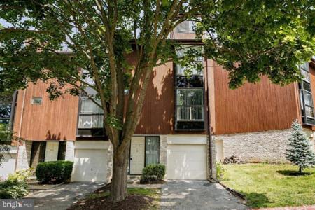 5538 VANTAGE POINT ROAD