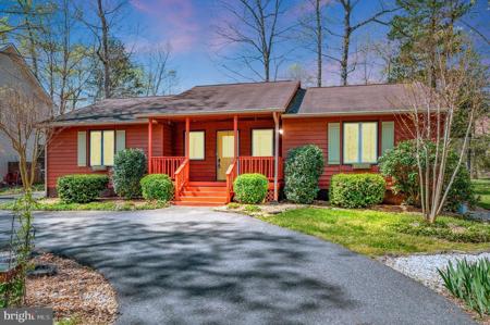 117 PATRICK HENRY COURT