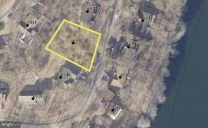 6942 MEADOWLAKE ROAD