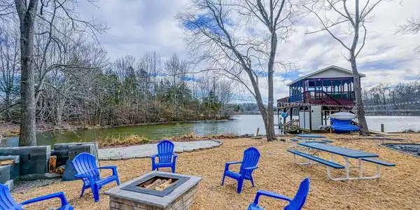 178 SUNRISE COURT