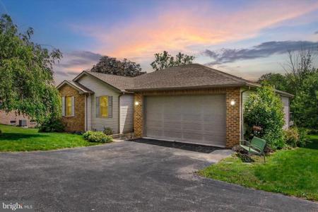 53 LONGSTREET DRIVE