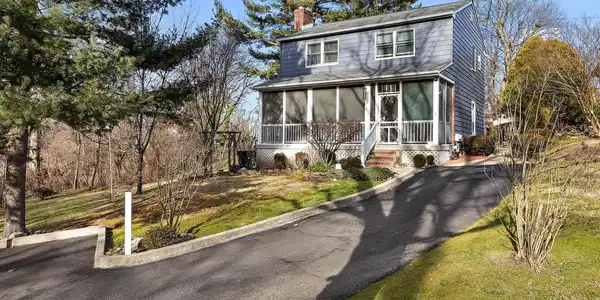 235 W DUPONT STREET