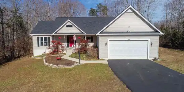15305 SYCAMORE TREE LANE
