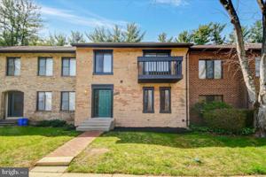 9842 DAIRYTON COURT