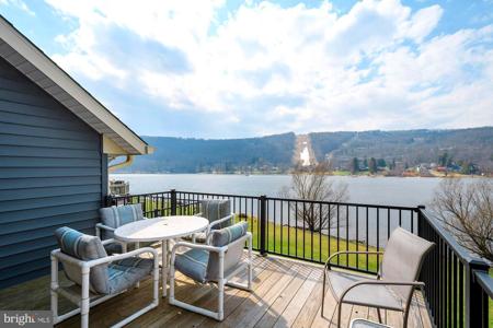1333 DEEP CREEK DRIVE