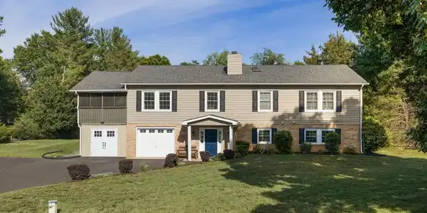 156 SCARLET O'HARA COURT