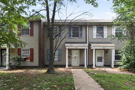207 2ND ST WALK