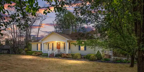 359 LAKE FOREST DRIVE