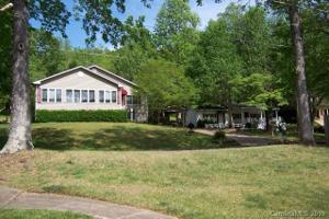1239 E Lakeshore Drive