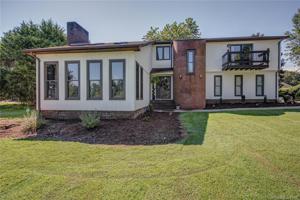 109 Quail Hollow Drive