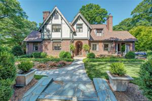 304 S Central Avenue