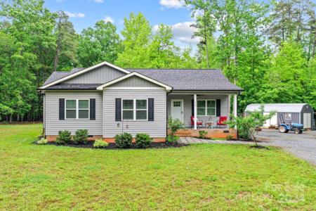 119 Glen Oval Court