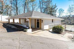 5295 Pineview Court