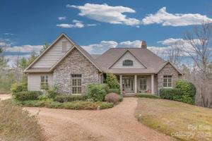 4123 Lake Adger