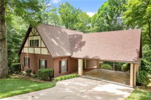 5562 Clearlake Drive
