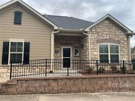 4913 Polo Gate