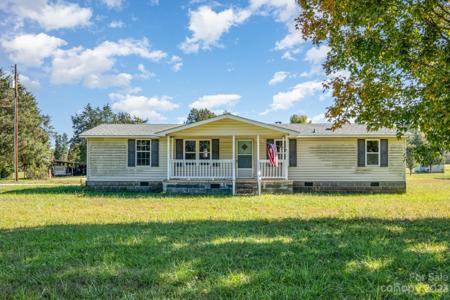 2770 Leonard Road