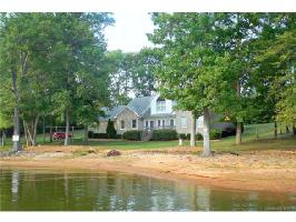 1335 Riverside Drive 