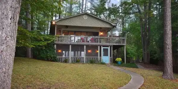 463 Emerald Shores Road
