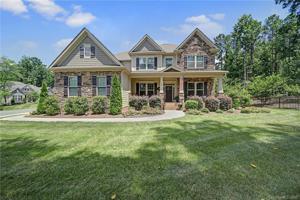 708 Fawns Glen Place