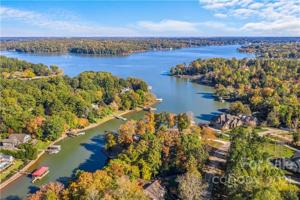 4081 River Oaks