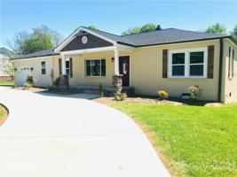 492 14th NE