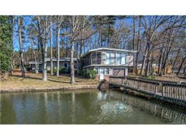 479 Shoreline Drive