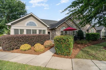 757 Ledgestone