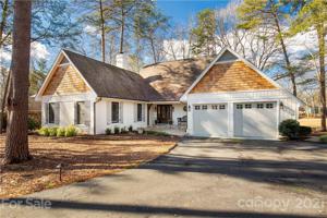 18 Old Fox Trail