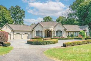 2256 Lake Ridge