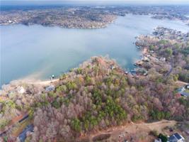 2823 Lake Wylie Drive