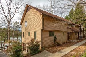 90 Kingfisher Lane