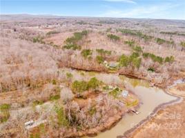 202 Duck Cove-Road