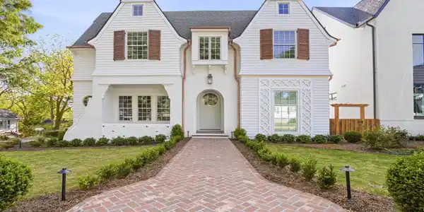 222 Walnut Street