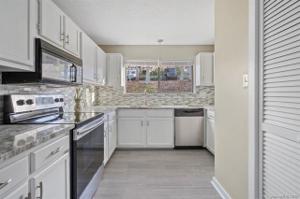 4136 Charlotte Highway