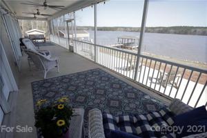 243 S Waters Edge Drive