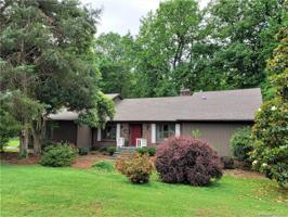 20 Hamiltons Ferry Road