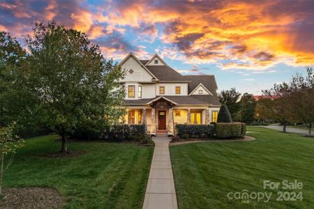 143 Cape Cod Way
