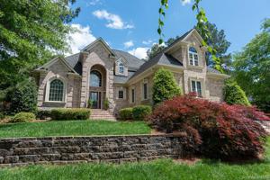 121 Whiterock Drive